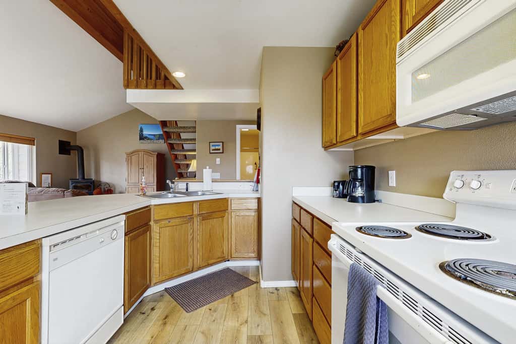 2 Level McCall Family Condo | Pool, Hot Tub