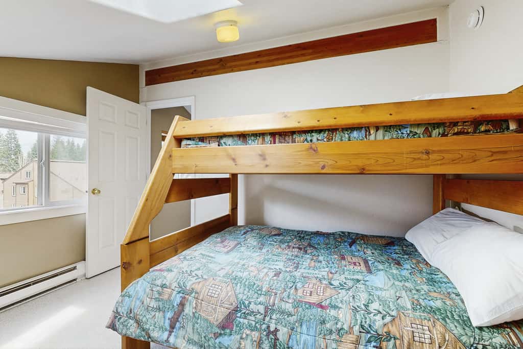 2 Level McCall Family Condo | Pool, Hot Tub