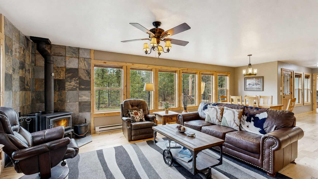 New Meadows Retreat | Large Deck, Resort Access