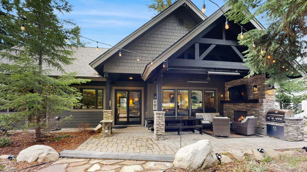 Modern McCall • 3 Kings • Outdoor Living