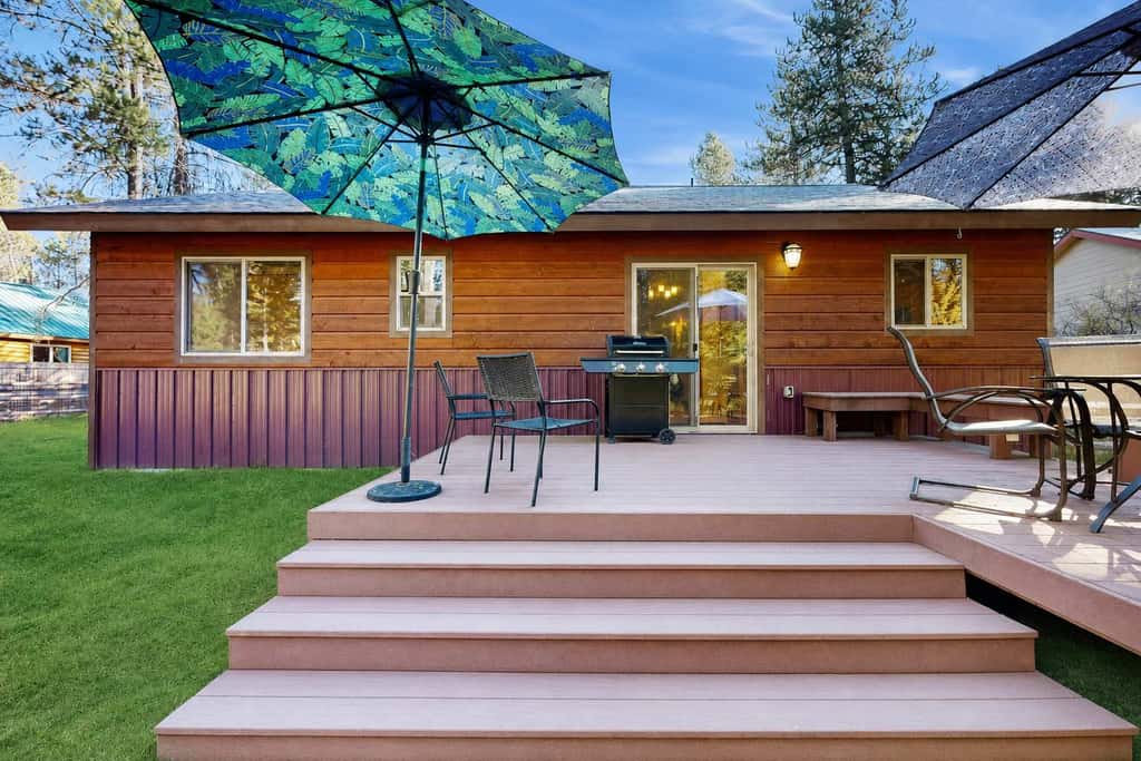 Pet-Friendly Cabin, Fenced Yard, Near Lake
