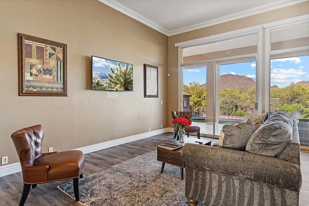 Pinnacle Peak Estate