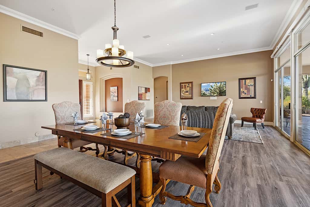 Pinnacle Peak Estate