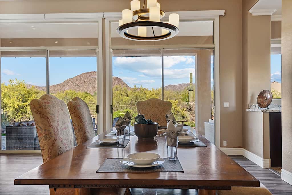 Pinnacle Peak Estate