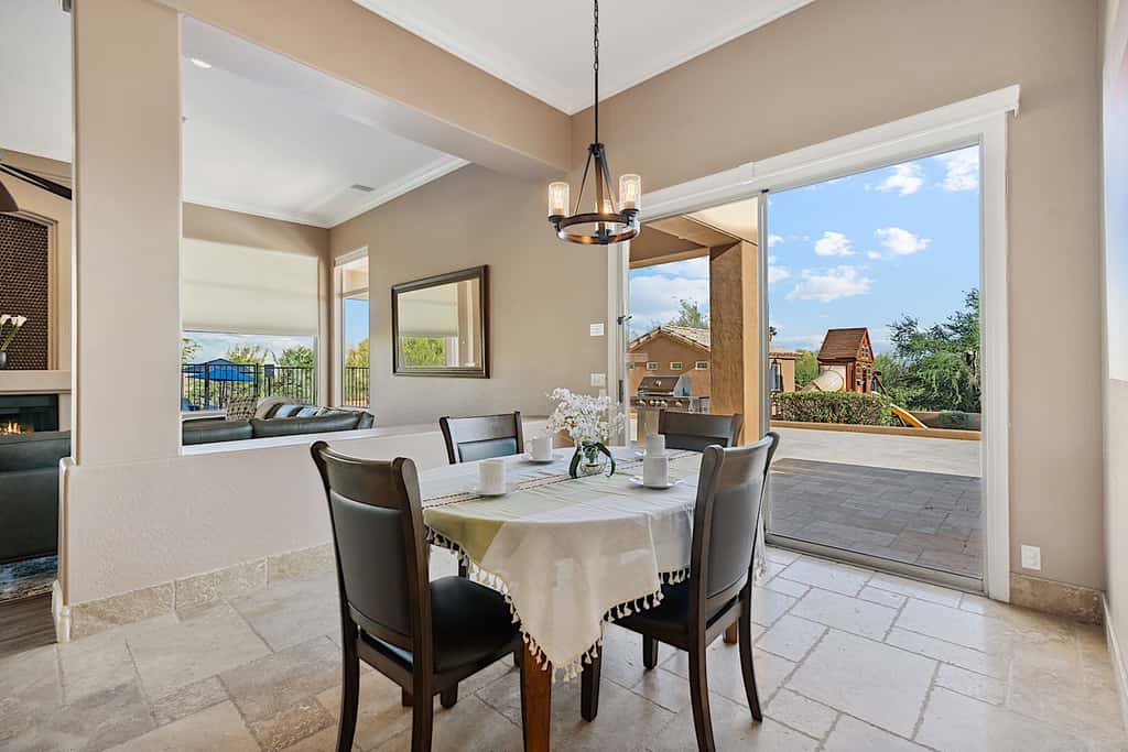 Pinnacle Peak Estate