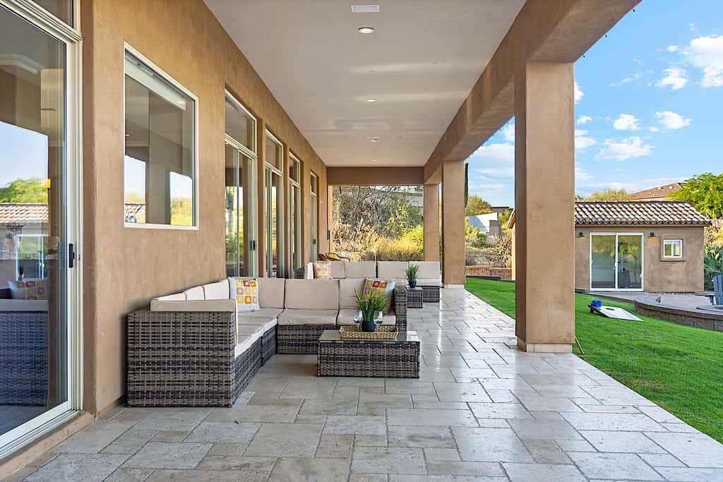 Pinnacle Peak Estate
