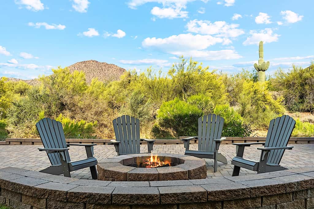 Pinnacle Peak Estate