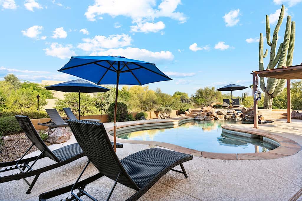 Pinnacle Peak Estate