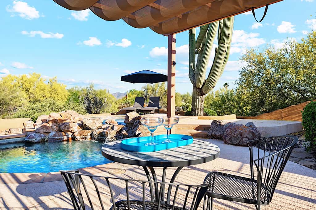 Pinnacle Peak Estate