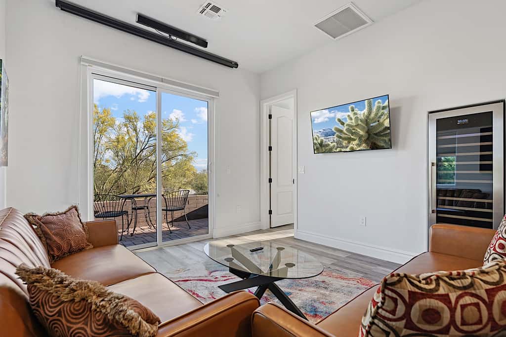 Pinnacle Peak Estate