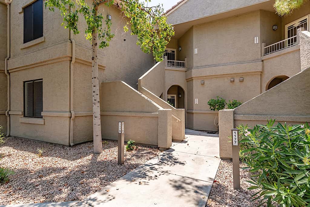 Villages North Condo