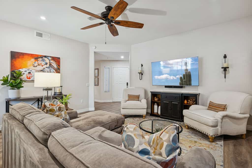Desert Haven - Relax living, Pool, Tennis, Gated Community