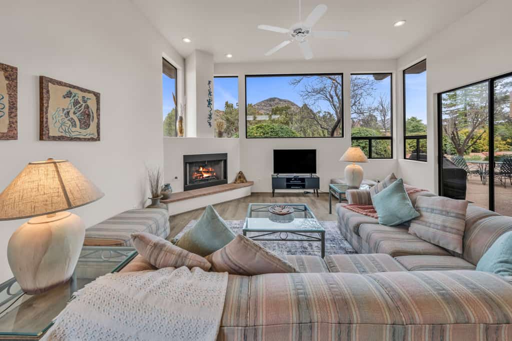 Santa Susana | West Sedona Townhome w/ Pool, Hot Tub & Red Rock Views