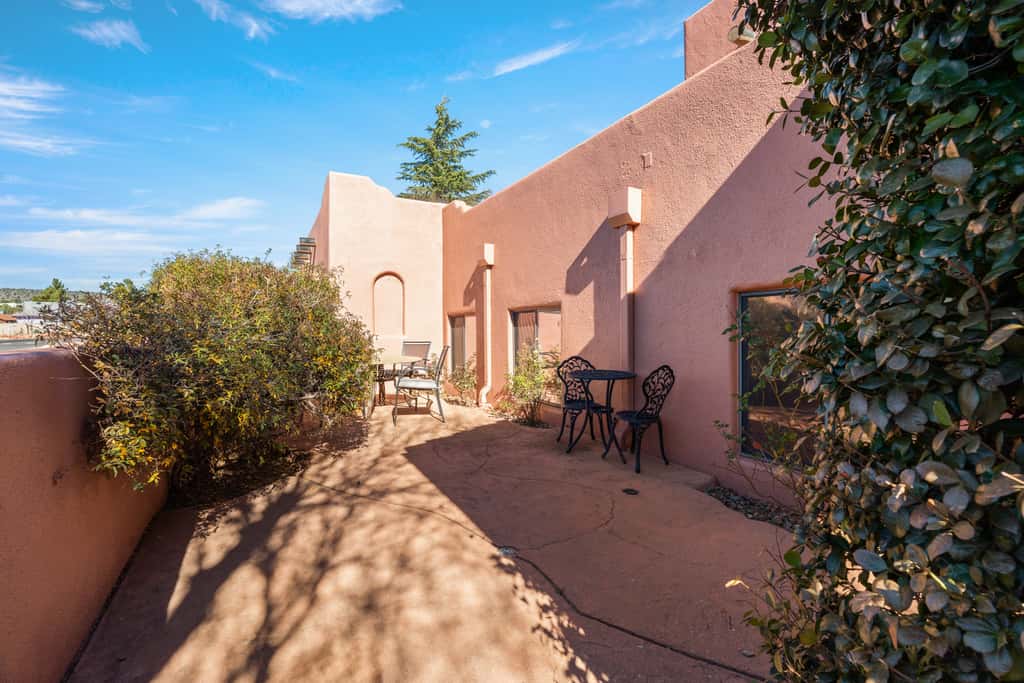 Indian Cliffs Retreat