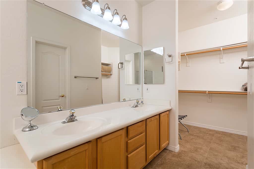AZ Nirvana Townhouse