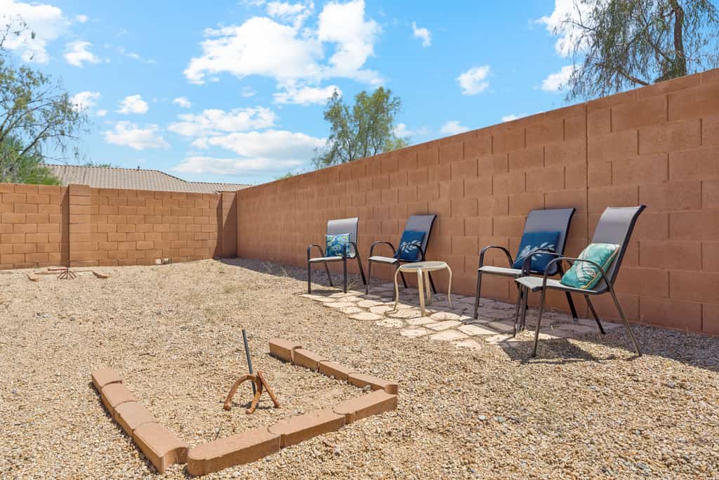 Simply Irresistible Superb 4 bedroom Home/ Community Pool/ North Phoenix/Scottsdale