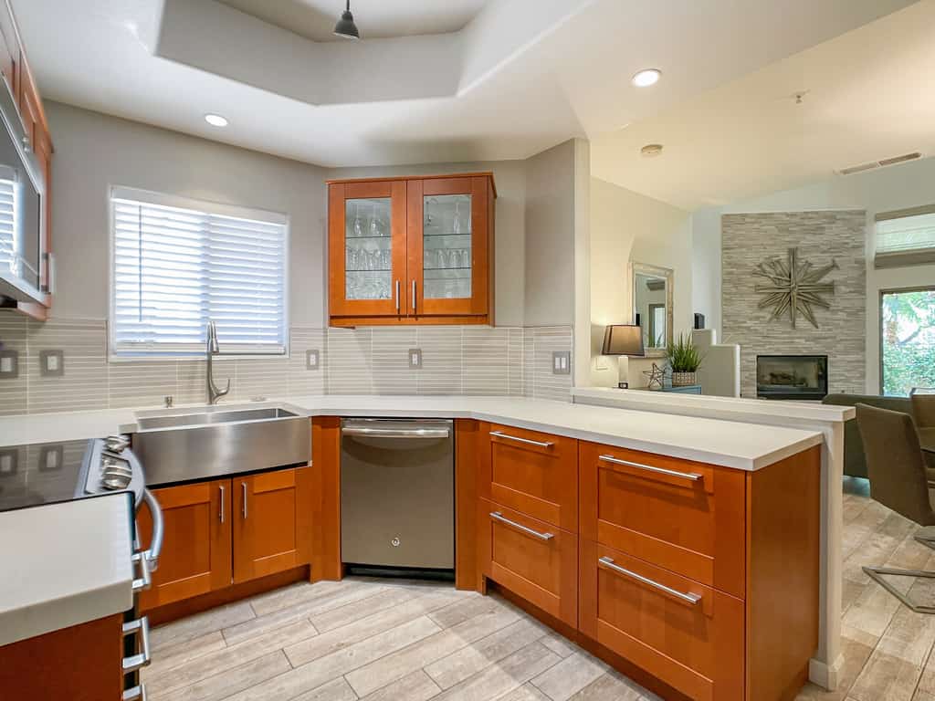 Stunning- Modern 2 Bedroom- Gated Community