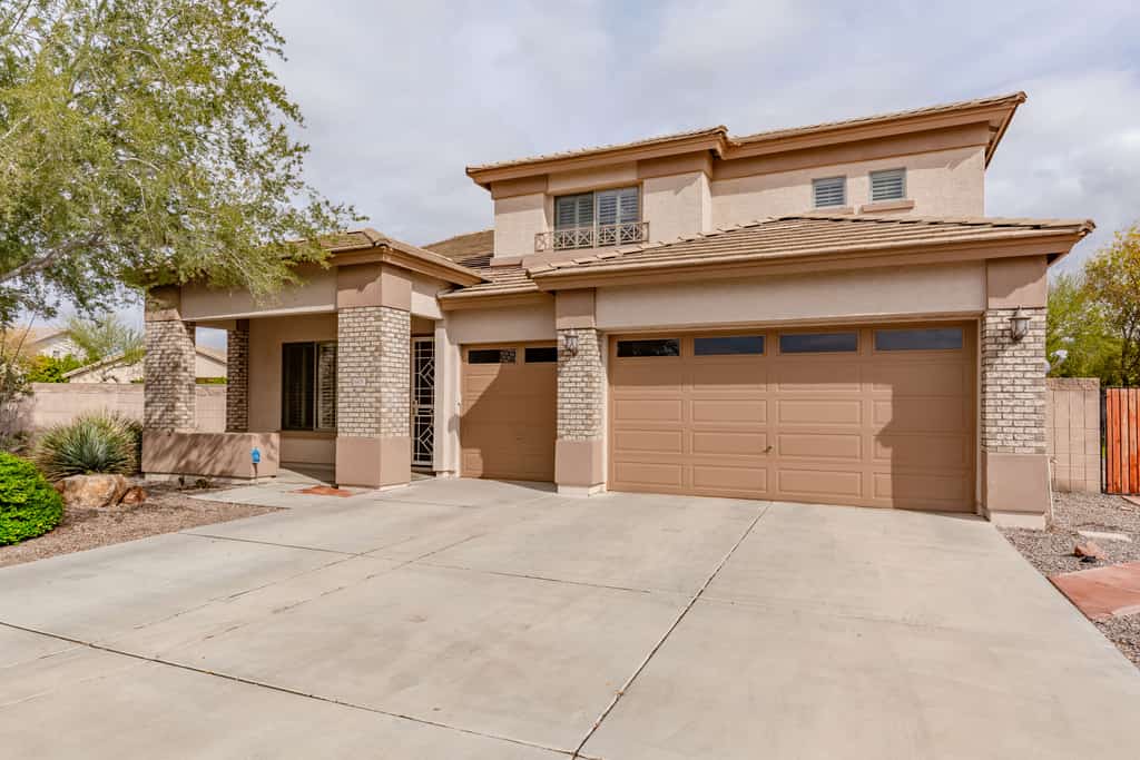 The Magic on Midway Luxury Home in Glendale - 5 BR/2.5 Bath/Unique Game Room