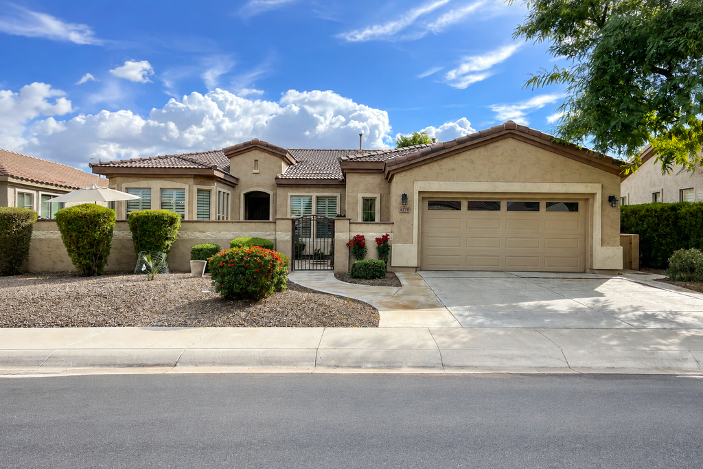 Lovely single story home located in the active adult 55+ community of Trilogy at Power Ranch.