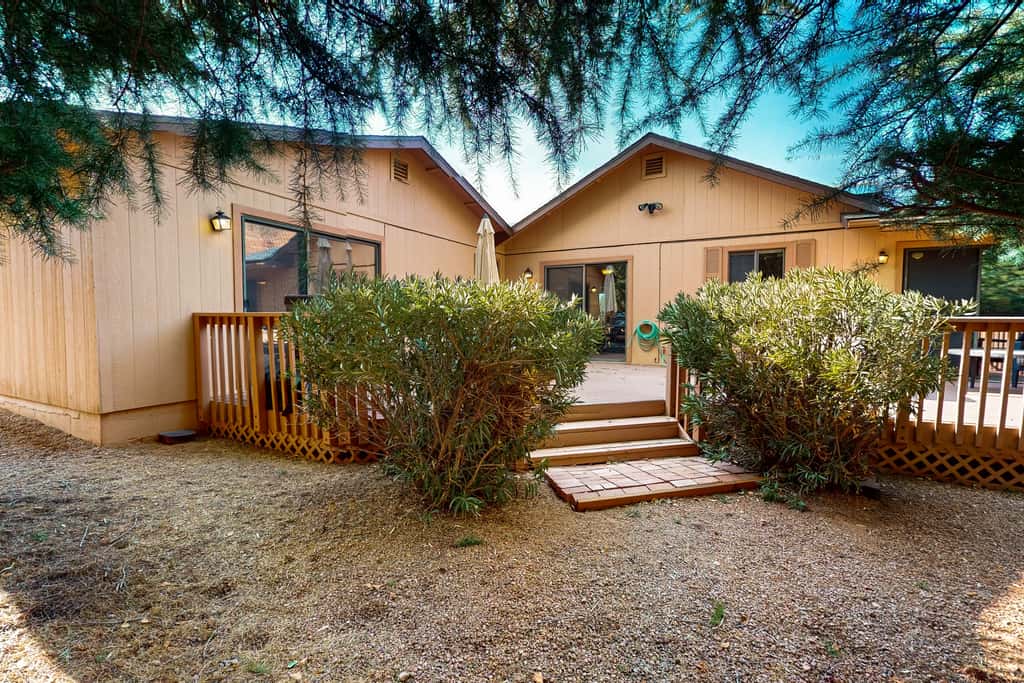 Broken Arrow Retreat