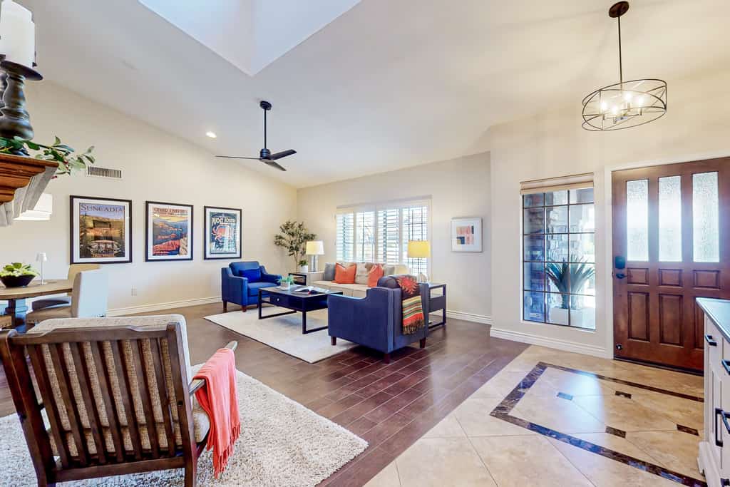 Beautiful single-level home with enclosed yard, pool, patio & WiFi