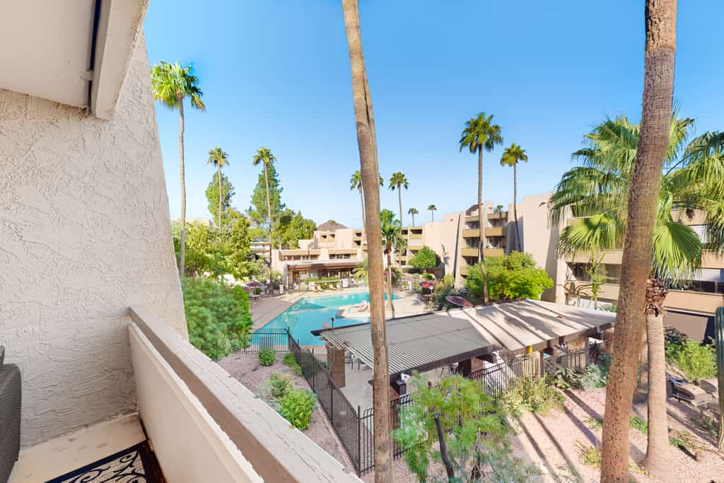 Maya Condos 333B