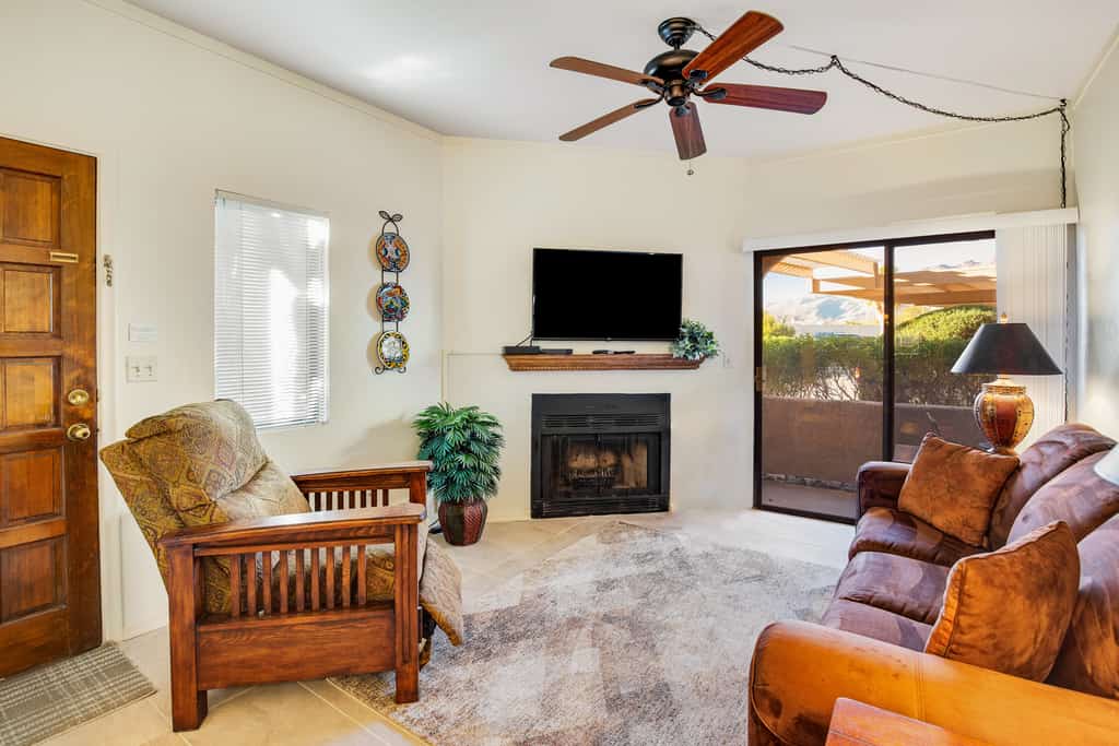 Dog-friendly, ground-floor condo with mountain view, fireplace, pool & hot tub