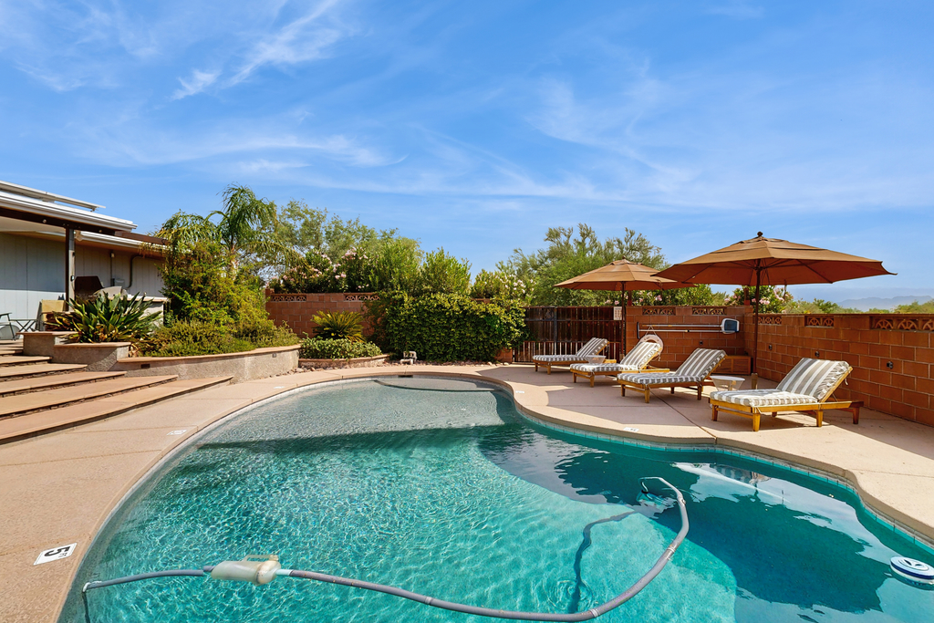 Tucson Casablanca Retreat