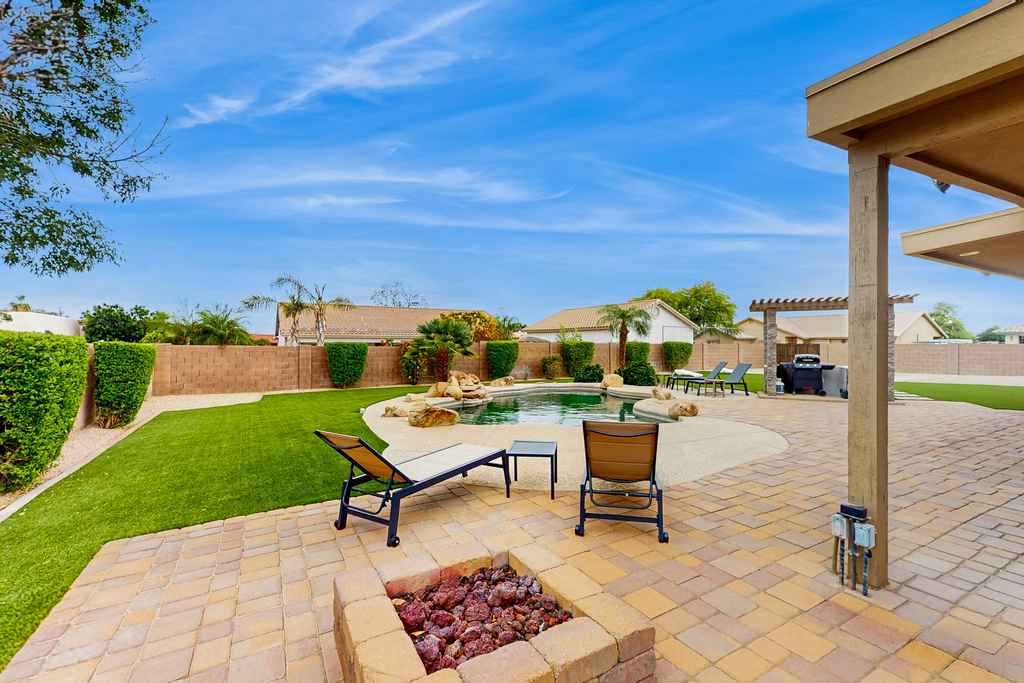 The Peoria Palms