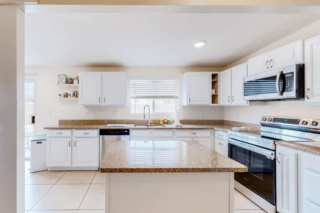 Charming home near walking paths with a work desk, grill, & patio - dog-friendly