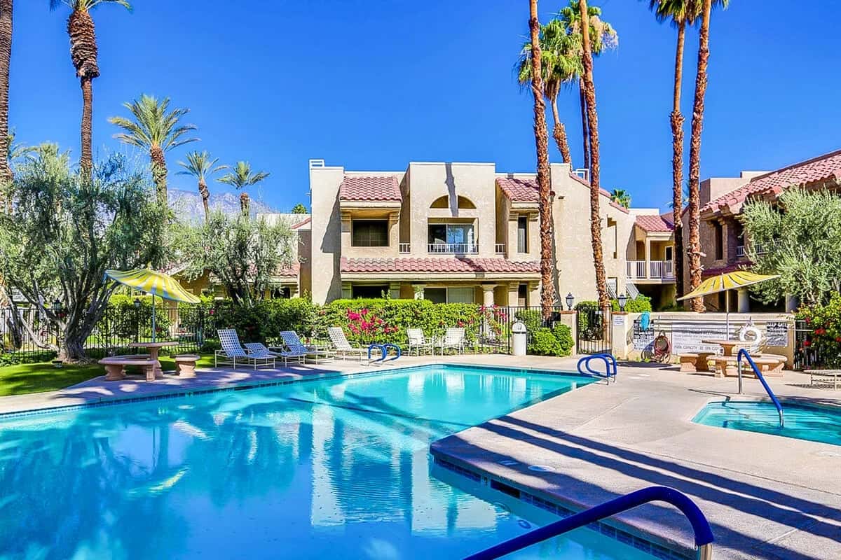 Esprit Escape | 2 Bed Palm Springs, CA Condo