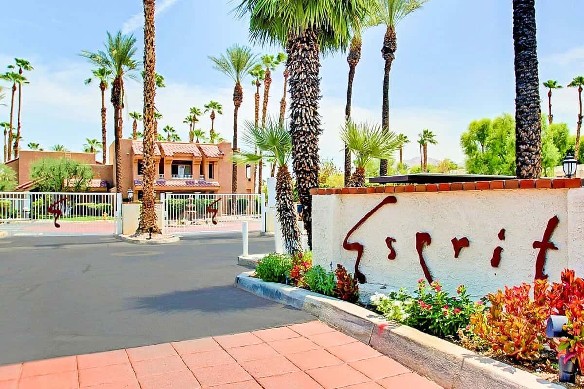 Esprit Escape | 2 Bed Palm Springs, CA Condo