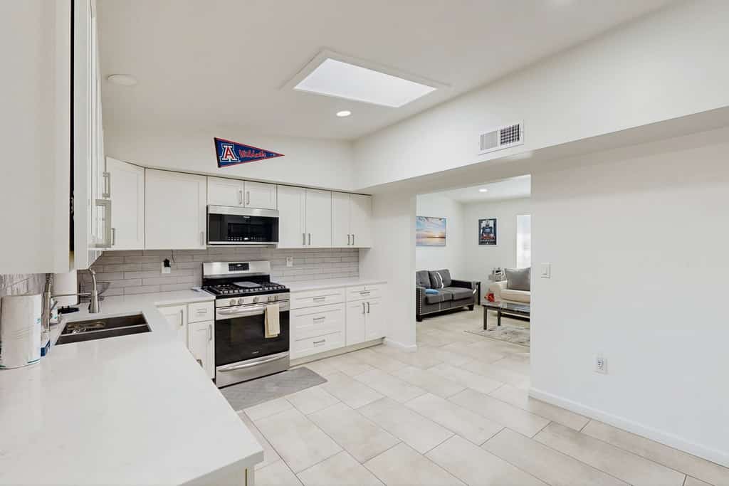Tucson Comfort in the Heart of the Desert—Where Relaxation Meets Convenience
