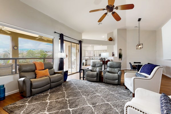 Expansive mountain views! Spacious retreat near Catalina State Park!