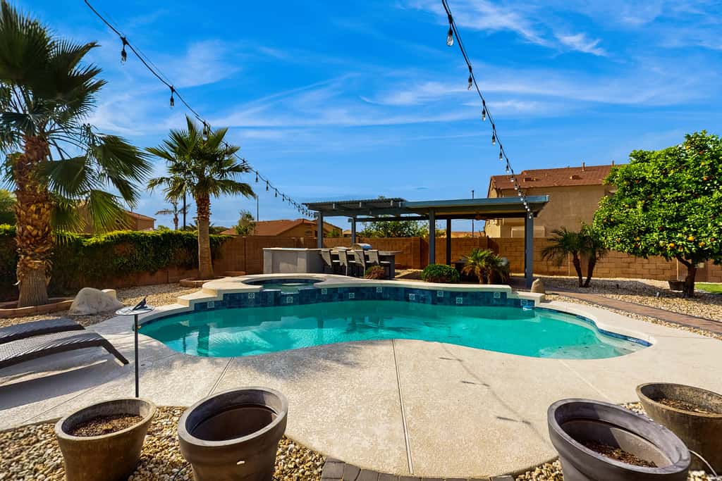 Desert Ridge Retreat