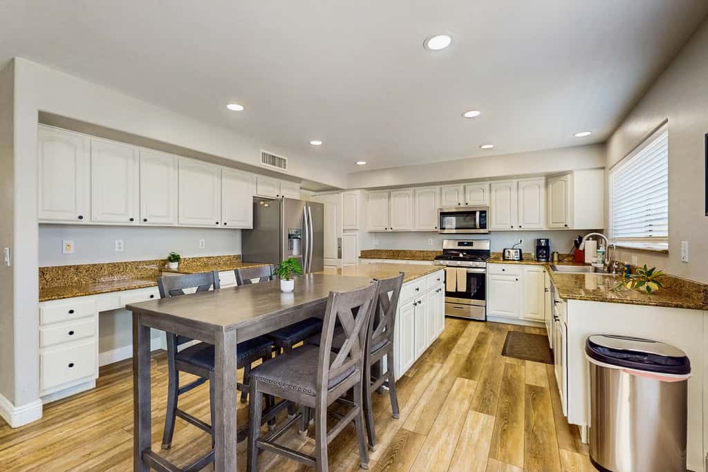 Desert Ridge Retreat