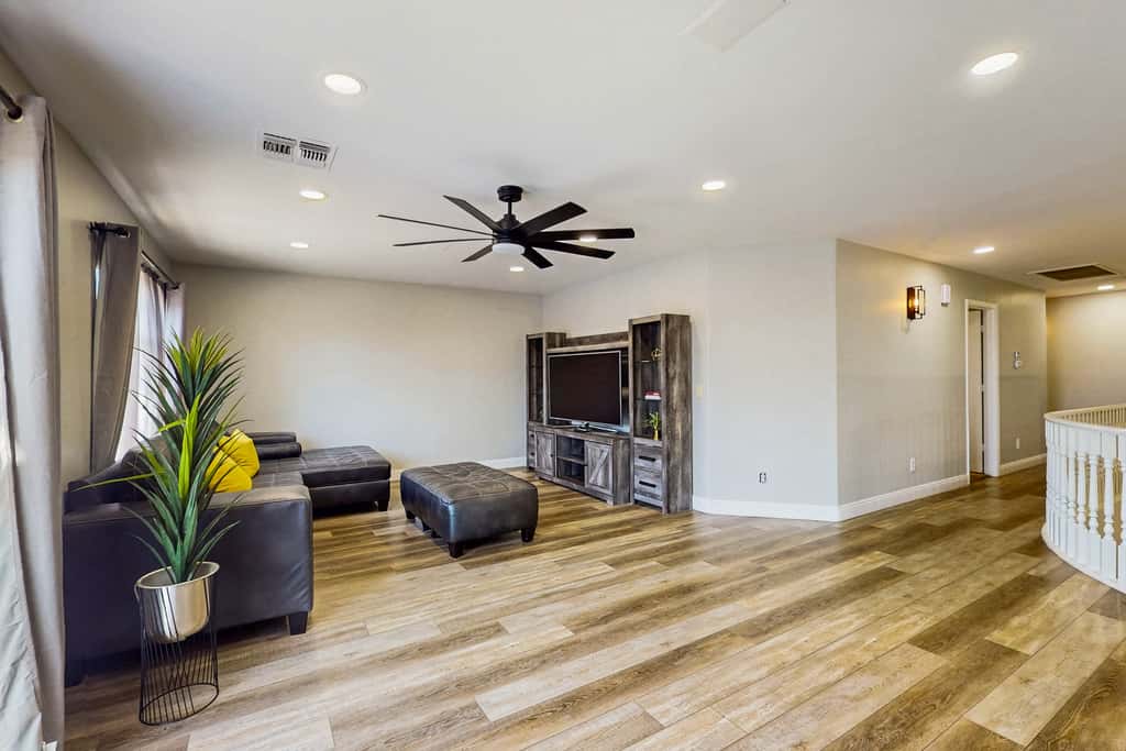 Desert Ridge Retreat