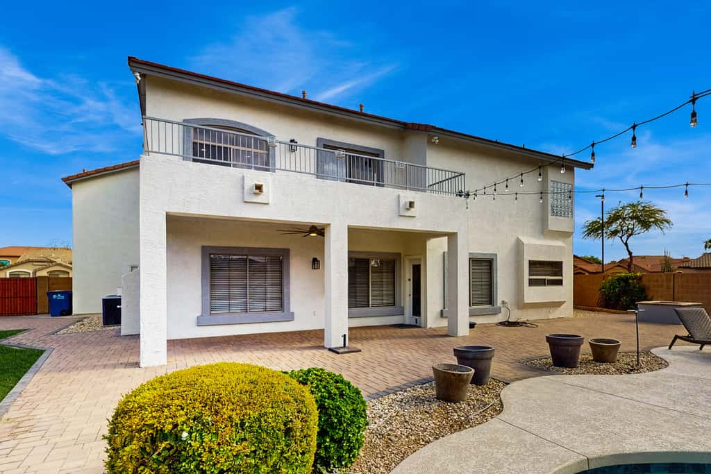 Desert Ridge Retreat