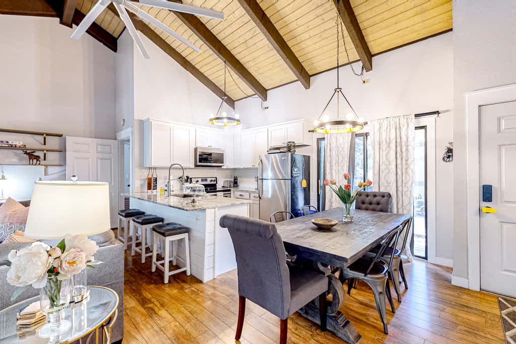 Sway of the Pines, Unit#32A