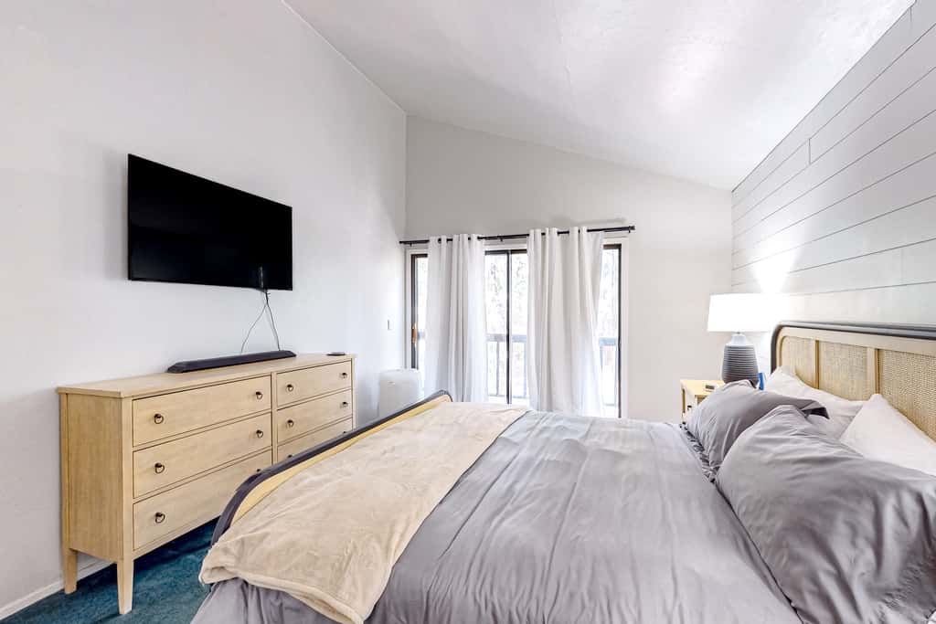 Sway of the Pines, Unit#32A