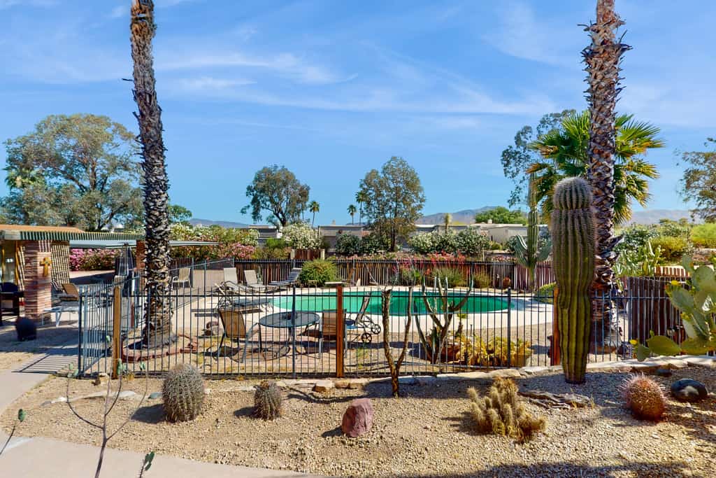 Charming condo, conveniently located, with shared pool & w/d