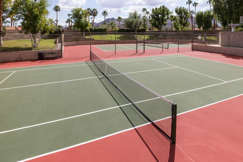 Cookout-ready corner condo with pool, hot tub & tennis - 7-night minimum stay