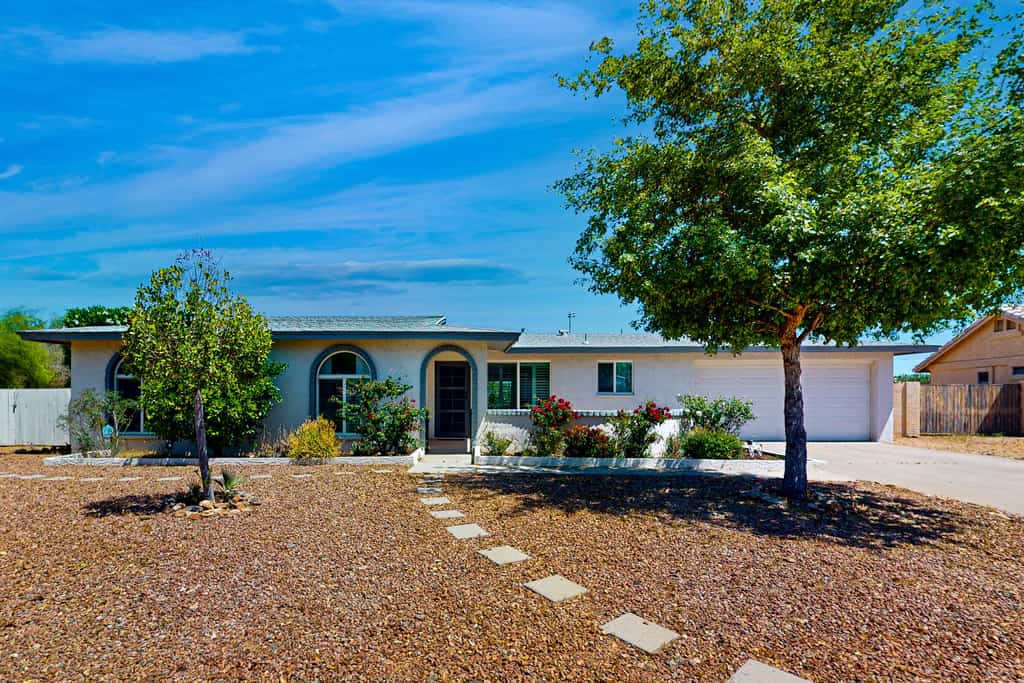 Luxe getaway with private heated pool, patio, and mountain views - walk to park