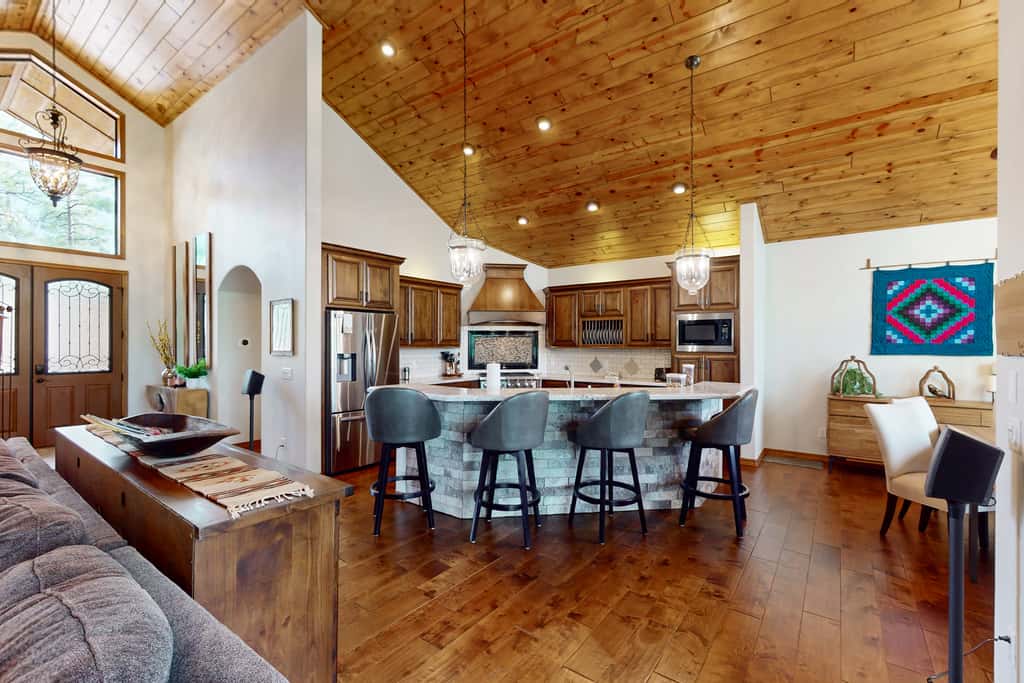 Tranquil Torreon Pines and Fairway Hideaway