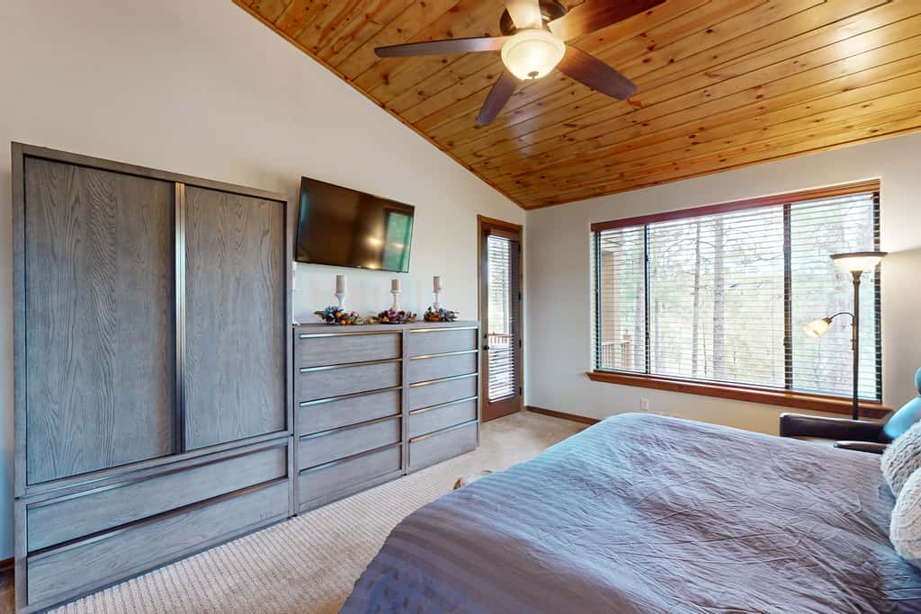 Tranquil Torreon Pines and Fairway Hideaway