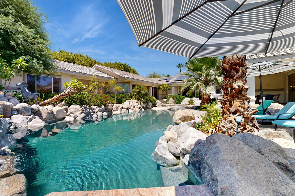 The Palm Villa