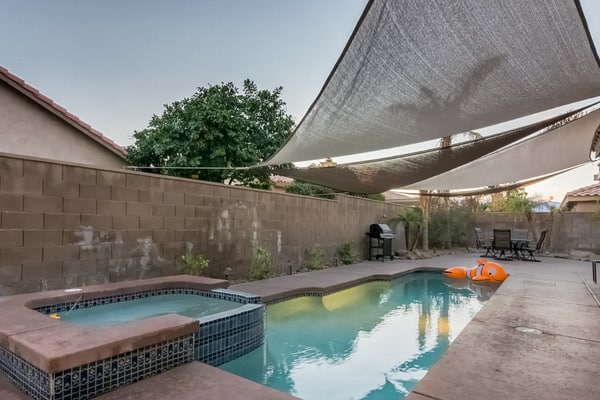 Mountain view home with pool, spa and dog friendly