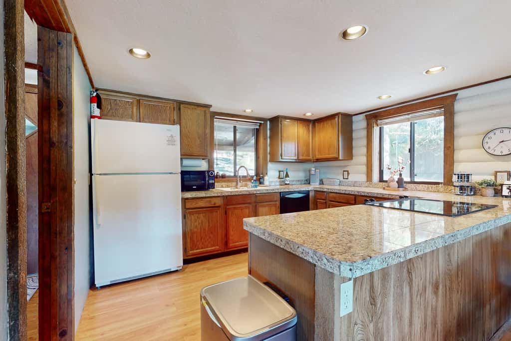 Whispering Pines Lakehouse