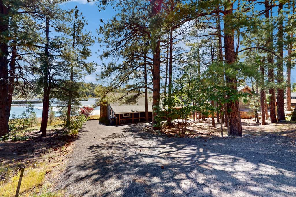 Whispering Pines Lakehouse