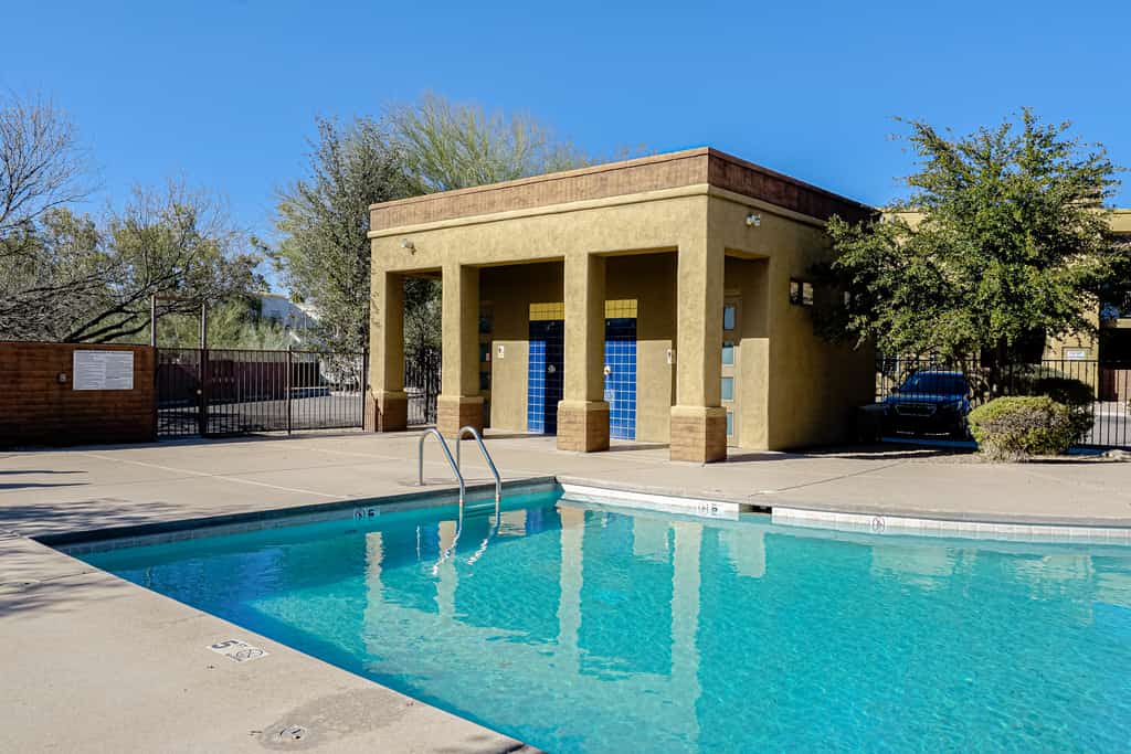Chic dog-friendly condo with pool, central AC, washer/dryer, & grill